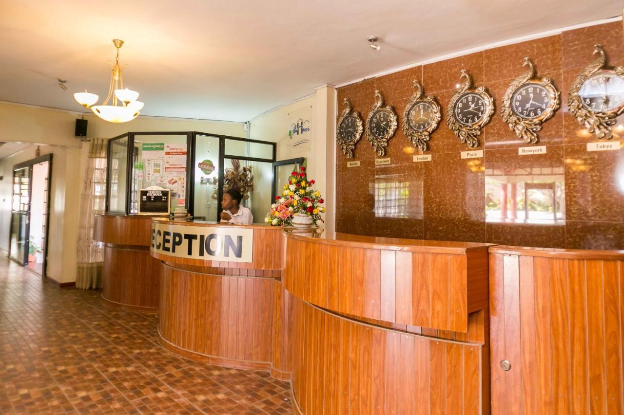 Fahari Gardens Hotel Nairobi Exteriör bild
